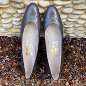 Salvatore Ferragamo Gray Leather Pumps/Shoes. Size 6.5 (4A) VGUC!
